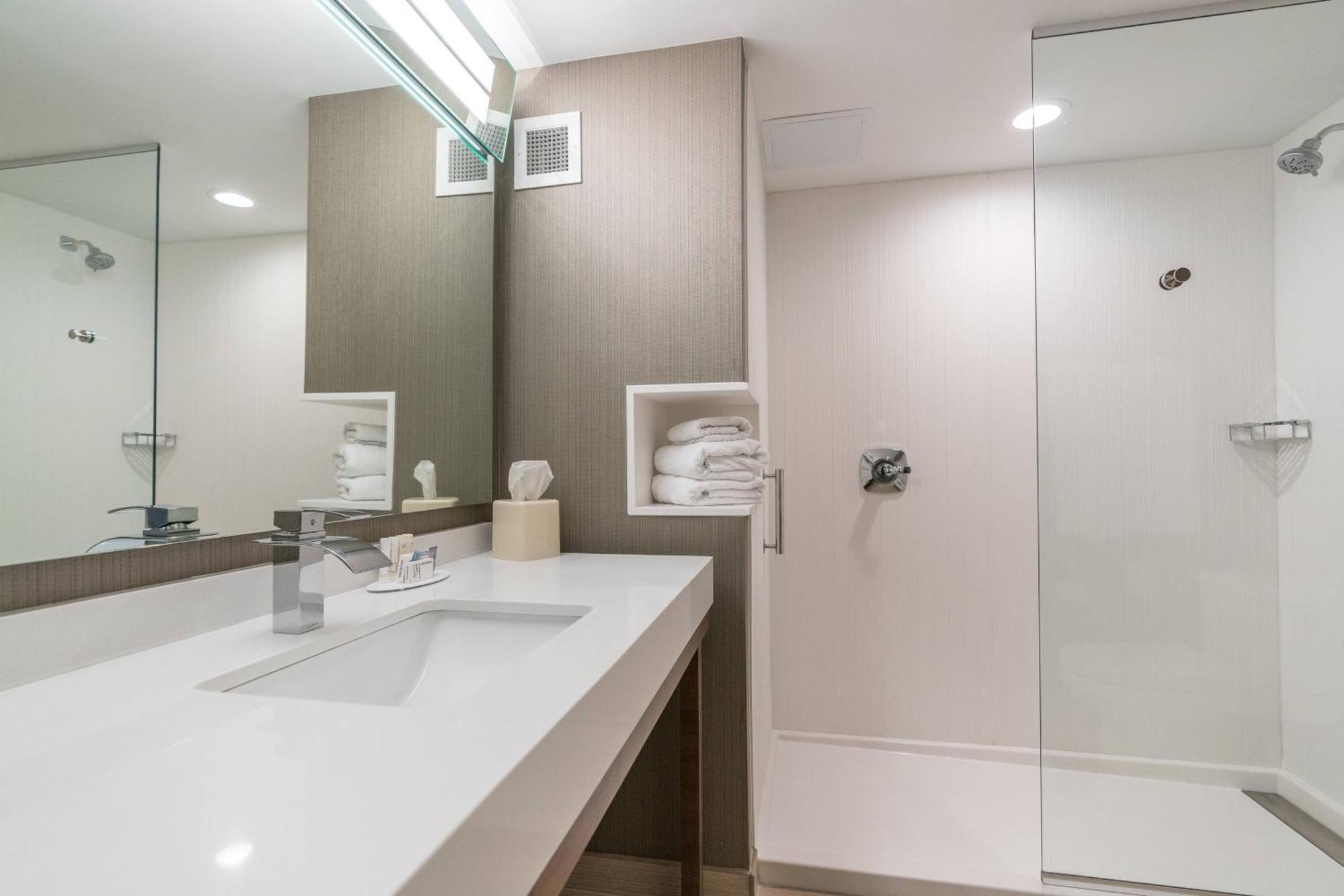 คอร์ตยาร์ด เวสต์ สปริงฟิลด์ Hotel เวสต์สปริงฟิลด์ ภายนอก รูปภาพ