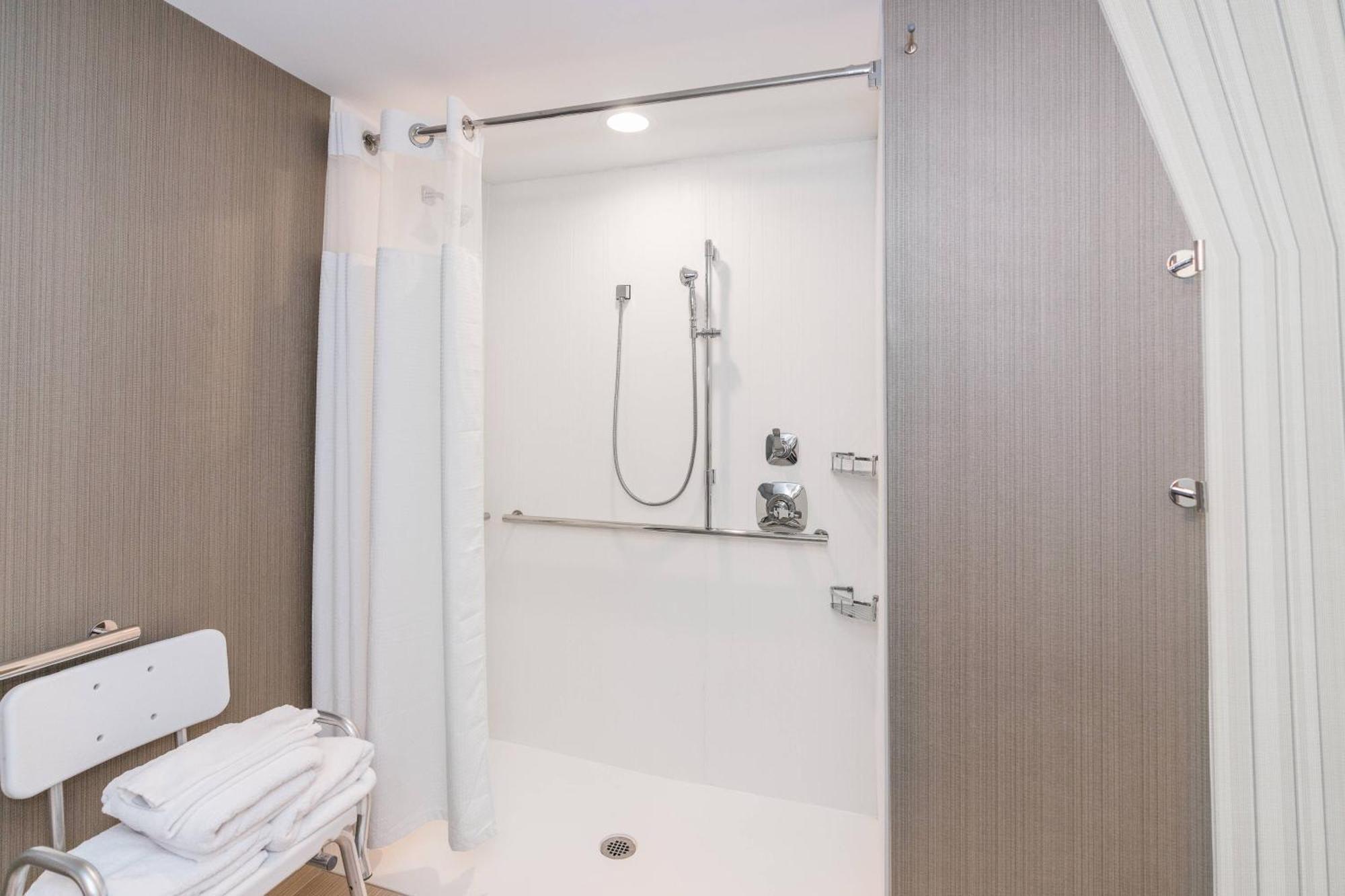 คอร์ตยาร์ด เวสต์ สปริงฟิลด์ Hotel เวสต์สปริงฟิลด์ ภายนอก รูปภาพ